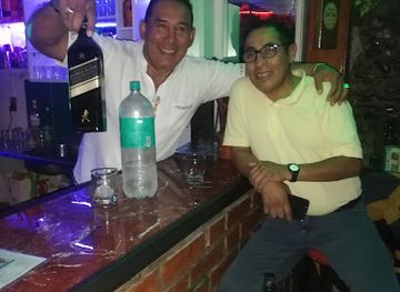 bolivia/yungas/nightclub/la-gruta-karaoke