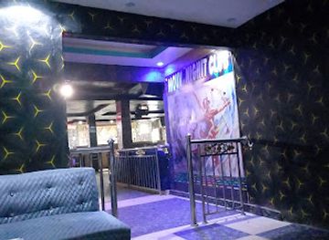 guinea/faranah/nightclub/moov-night-club