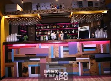 italy/palermo/albergheria/nightclub/mezzo-tempo-longe