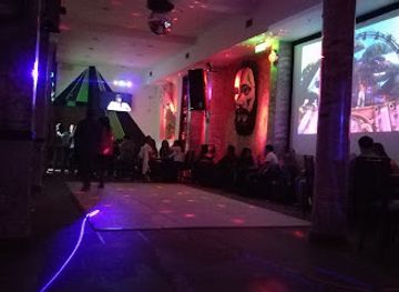 ecuador/quilotoa-crater-lake/nightclub/pecado-morlaco