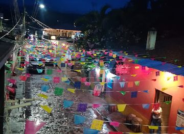 honduras/copan-ruinas/nightclub/bar-y-restaurante-la-sobrina-de-la-madre