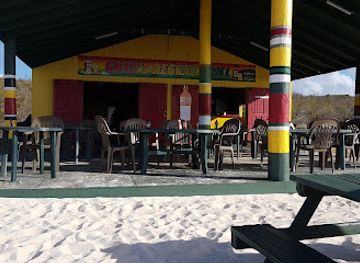 Gwen's Reggae Bar and Grill