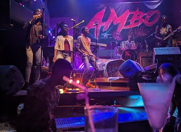 benin/cotonou/fidjrosse/nightclub/the-lizard-king