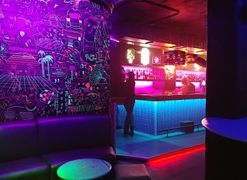 canada/quebec/nightclub/midnight-blue-discotheque