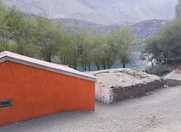 pakistan/skardu/nightclub/lake-guest-restaurant-boating-club