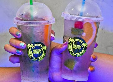 costa-rica/limon/nightclub/neon-party-corales-iii