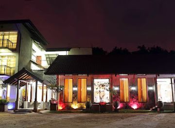 sri-lanka/pinnawala-elephant-orphanage/nightclub/pinnawala-reach-hotel