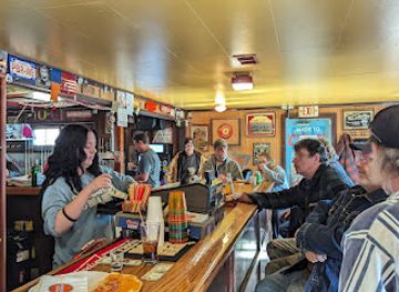 north-dakota/jamestown/nightclub/hitching-post