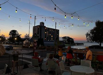 ohio/sandusky/nightclub/paddle-bar