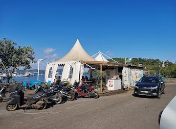 mayotte/pamandzi/nightclub/le-camion-blanc