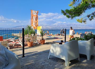 croatia/brac-island/nightclub/beach-bar-space-fun