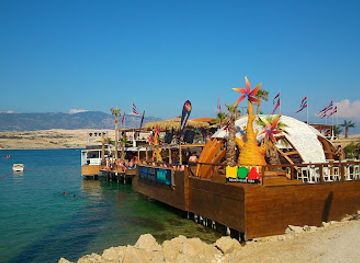 Noa Beach Club