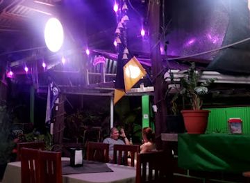 costa-rica/liberia/nightclub/bar-julia