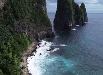 american-samoa/vatia-village/nightclub/vai-ava-strait-national-natural-landmark