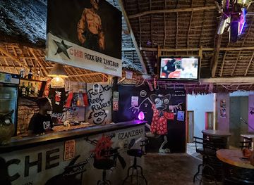 tanzania/stone-town/old-fort/nightclub/che-rock-bar-restaurant
