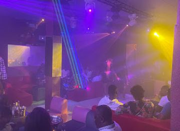 cote-d-ivoire/abidjan/plateau/nightclub/club-113