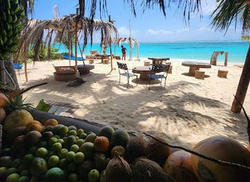 ＲＯＹＡＬ ＢＡＹ ＢＥＡＣＨ ＣＬＵＢ