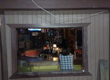 the-bahamas/grand-bahama/nightclub/candies-cabana