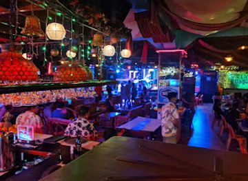 Alberto's Bar