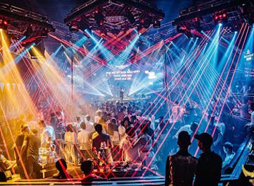 New Hạ Long Club