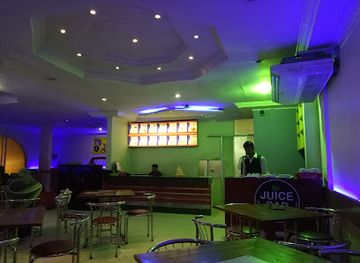 bangladesh/barisal/nightclub/the-river-cafe