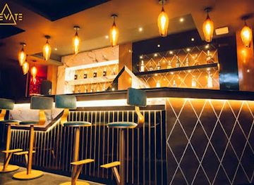 nepal/kathmandu/durbar-square/nightclub/elevate-lounge-club-ktv