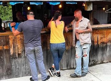 ohio/zanesville/nightclub/triple-nickel-saloon