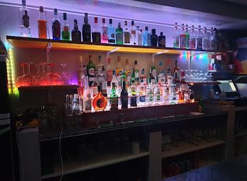 portugal/peniche/nightclub/marks-caffe