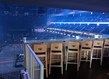 minnesota/saint-paul/summit-university/nightclub/bud-light-top-shelf-lounge