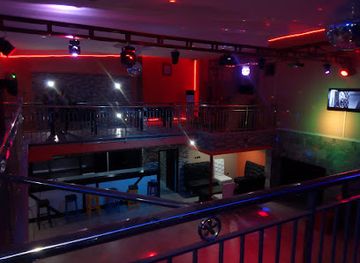 nigeria/uyo/shelter-afrique/nightclub/hangout-sport-bar