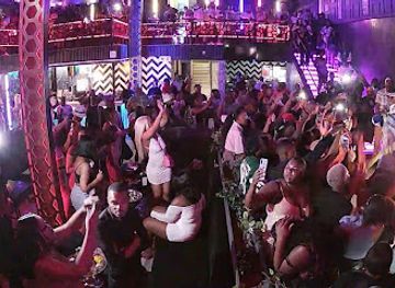 south-africa/johannesburg/maboneng/nightclub/club-h2o-smile