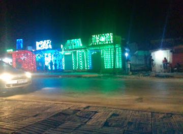 ethiopia/addis-ababa/piazza/nightclub/datsun-sefer-sebara-babure