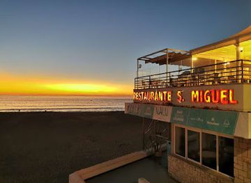 portugal/nazare/nightclub/cubata