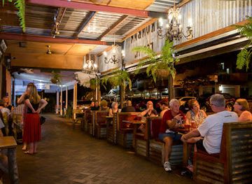 australia/daintree-rainforest/nightclub/ironbar