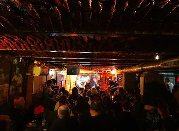 romania/mures/nightclub/the-office-clubul-presei