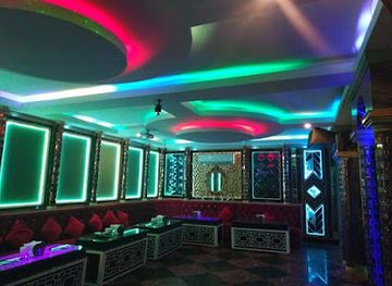 cambodia/kampong-cham/nightclub/
