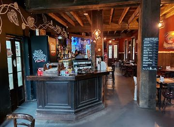 argentina/villa-la-angostura/nightclub/cerveceria-blest-vla