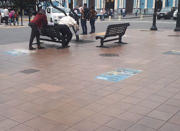 ecuador/guayaquil/malecon-2000/nightclub/la-pileta