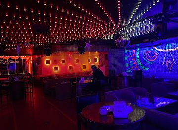 Nolimmits Lounge & Club