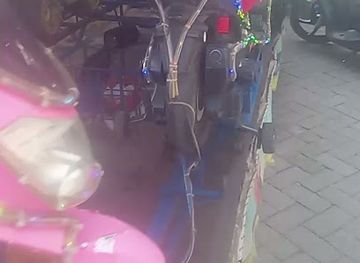 indonesia/south-kalimantan/nightclub/parigi-kacil-kecamatan-bakarangan-kabupaten-tapin-kalimantan-selatan