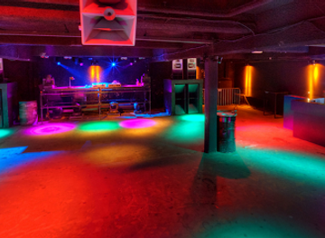 netherlands/rotterdam/delfshaven/nightclub/cultuurpodium-perron