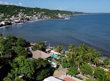 el-salvador/puerto-la-libertad/nightclub/restaurante-brisa-de-mar