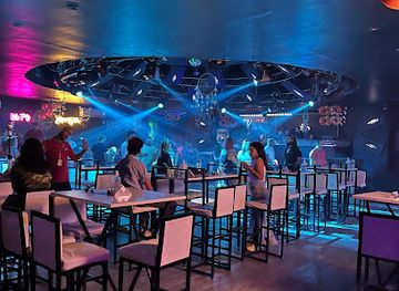 B2 club&lounge