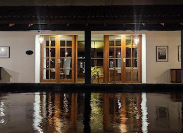 sri-lanka/galle-district/nightclub/coats-of-arms-bar