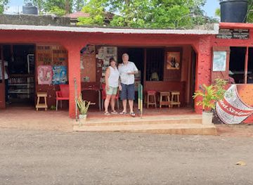 jamaica/negril-area/nightclub/red-dragon-bar