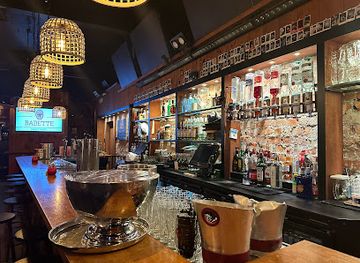 belgium/bruges/minnewater/nightclub/bras-club