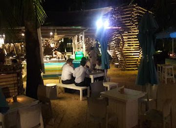 singapore/sentosa/resorts-world-sentosa/nightclub/sand-bar