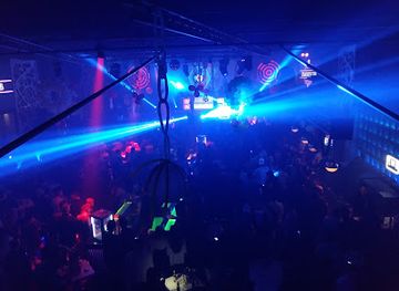 kosovo/shtime/nightclub/diamonds-club