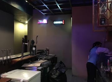malaysia/langkawi/nightclub/woodpecker-ktv-lounge