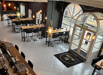 denmark/roskilde/bar/28-live